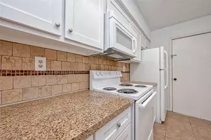 8299 Cambridge St, Houston, TX 77054 - Photo 13