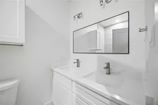 5222 Gold St, Houston, TX 77026 - Photo 13