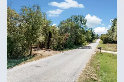 206 B Morris Lane, Huntsville, TX 77320 - Photo 5