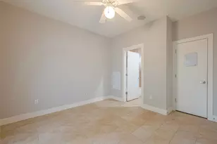 4305 Eigel St, Houston, TX 77007 - Photo 13