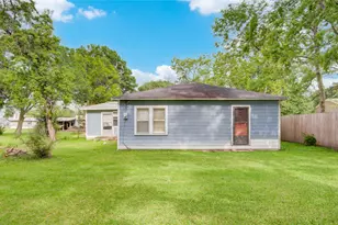 3514 Commerce St, Damon, TX 77430 - Photo 25