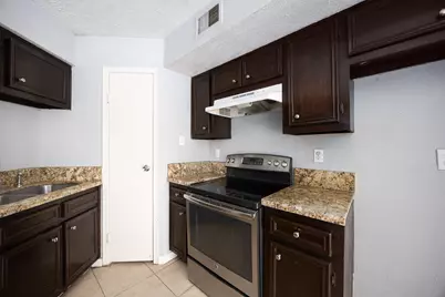 7200 W T C Jester Boulevard #41, Houston, TX 77088 - Photo 13