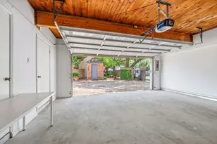 5382 Brownway St, Houston, TX 77056 - Photo 45