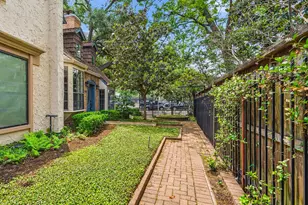 5382 Brownway St, Houston, TX 77056 - Photo 5