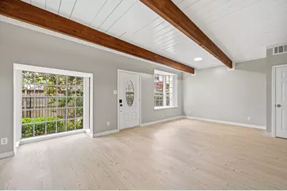 5382 Brownway Street #D39, Houston, TX 77056 - Photo 11
