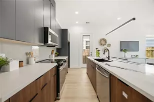7130 St Augustine St, Houston, TX 77021 - Photo 9