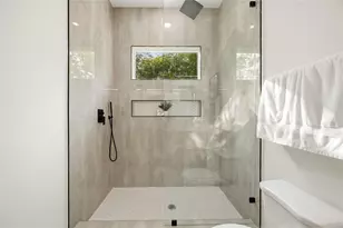 7130 St Augustine St, Houston, TX 77021 - Photo 17