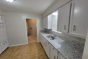 2205 Velma St, La Marque, TX 77568 - Photo 7