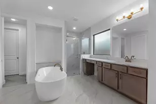 10615 Dina Yellow Dr, Cypress, TX 77433 - Photo 11