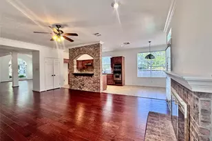 2123 Hollow Reef Cir, League City, TX 77573 - Photo 11
