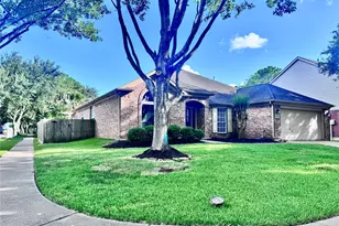 2123 Hollow Reef Cir, League City, TX 77573 - Photo 3