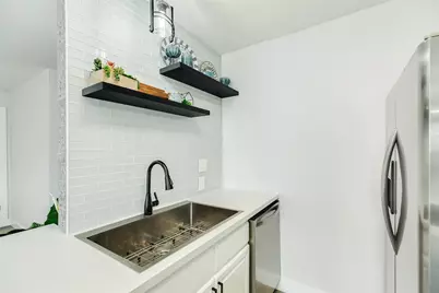 3220 69th Street #F5, Galveston, TX 77551 - Photo 11