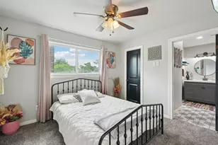 18611 Point Lookout Dr, Nassau Bay, TX 77058 - Photo 29