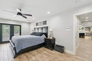 18611 Point Lookout Dr, Nassau Bay, TX 77058 - Photo 21