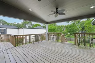 18611 Point Lookout Dr, Nassau Bay, TX 77058 - Photo 33