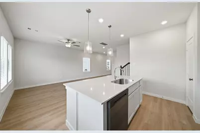 11408 Waterford Spring Trail, Houston, TX 77047 - Photo 11