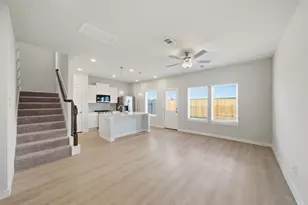 11408 Waterford Spg Trl, Houston, TX 77047 - Photo 5