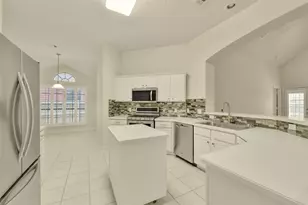 3510 Harbor Pass Ln, Friendswood, TX 77546 - Photo 9