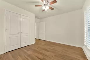 3510 Harbor Pass Ln, Friendswood, TX 77546 - Photo 33