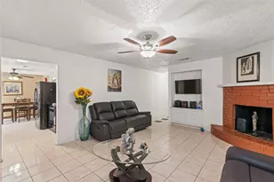 11515 Ensbrook Dr, Houston, TX 77099 - Photo 5