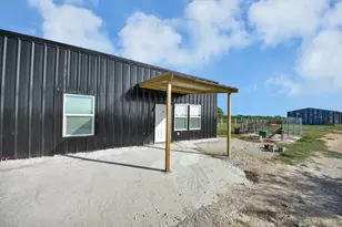 2796-B Harrison Rd, Sealy, TX 77474 - Photo 3