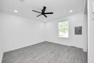 2796-B Harrison Rd, Sealy, TX 77474 - Photo 9