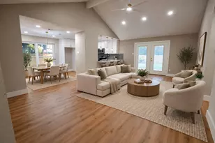 9856 Oriole, Conroe, TX 77385 - Photo 3