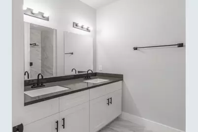 6918 Tommye Street #B, Houston, TX 77028 - Photo 9