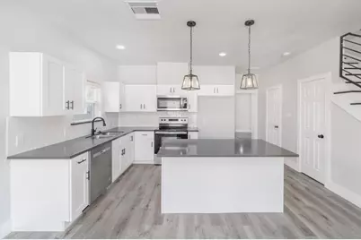 6918 Tommye Street #B, Houston, TX 77028 - Photo 5