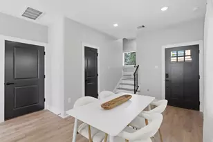 5034 Mallow St, Houston, TX 77033 - Photo 3