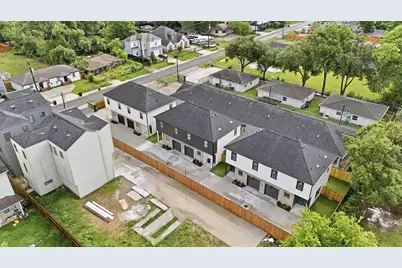 5034 Mallow St #A B, Houston, TX 77033 - Photo 19