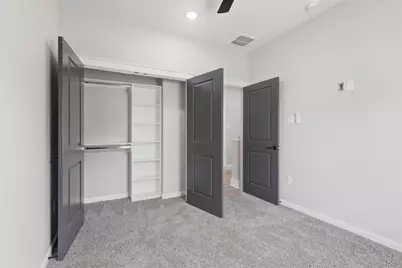5034 Mallow Street, Houston, TX 77033 - Photo 13