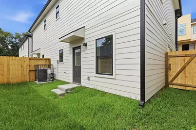 5034 Mallow St #A B, Houston, TX 77033 - Photo 23