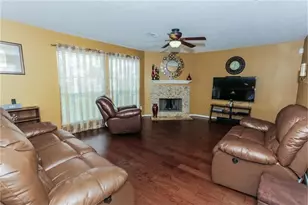 25346 Barmby Dr, Tomball, TX 77375 - Photo 5