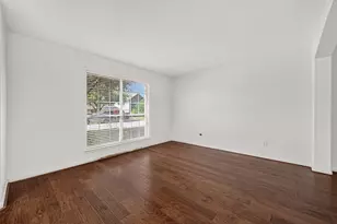 25346 Barmby Dr, Tomball, TX 77375 - Photo 5