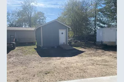 902 S Holly Avenue, Cleveland, TX 77327 - Photo 17