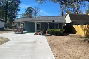 902 S Holly Ave, Cleveland, TX 77327 - Photo 23