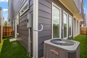 5229 Hillman St, Houston, TX 77023 - Photo 35