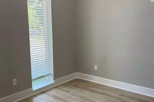 1017 Calvin Ave, Houston, TX 77088 - Photo 15