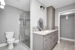 901 N Jones St, Baytown, TX 77520 - Photo 21