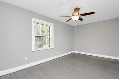 901 N Jones Street, Baytown, TX 77520 - Photo 31