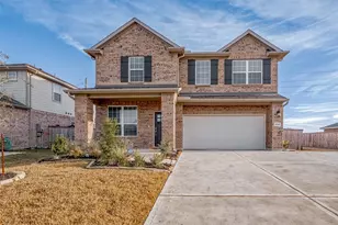 8526 Treetop Hts Dr, Baytown, TX 77523 - Photo 1