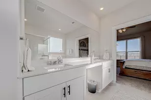 8526 Treetop Hts Dr, Baytown, TX 77523 - Photo 35