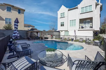 10918 Upland Retreat Drive, Houston, TX 77043 - Photo 9