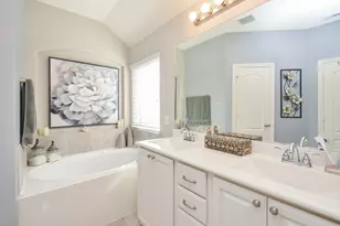 3006 Hartford Trail Ln, Dickinson, TX 77539 - Photo 15