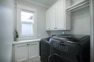 907 E 25th St, Houston, TX 77009 - Photo 23