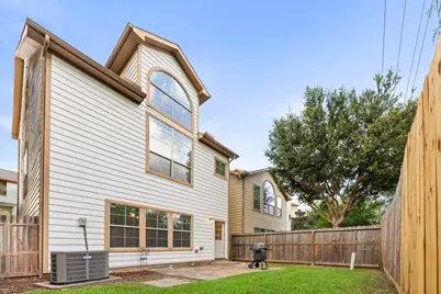 3334 Clearview Villa Way, Houston, TX 77025 - Photo 37