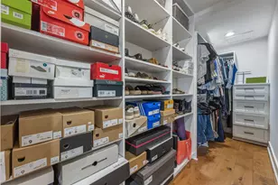 9607 Moonlight Dr, Houston, TX 77096 - Photo 11