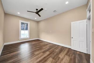 223 W Main Street #1/2, La Porte, TX 77571 - Photo 7