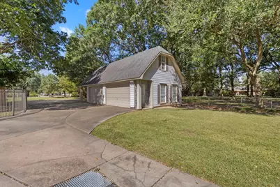 1429 Graham Lane, Port Neches, TX 77651 - Photo 35